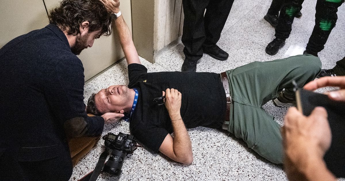 Press Freedom Under Fire: ICE Confrontation Leaves Photojournalist Hospitalized in Federal Building